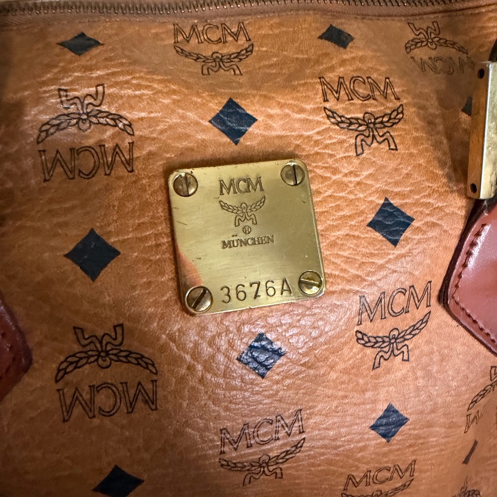 Vintage MCM Boston bag in Cognac. - Picture 5 of 16